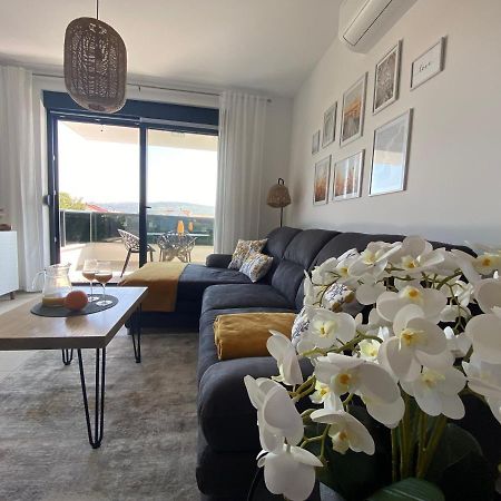 Apartment Agnes With 63 M2 Rooftop Terrace, Grill And Pool Okrug Gornji Kültér fotó